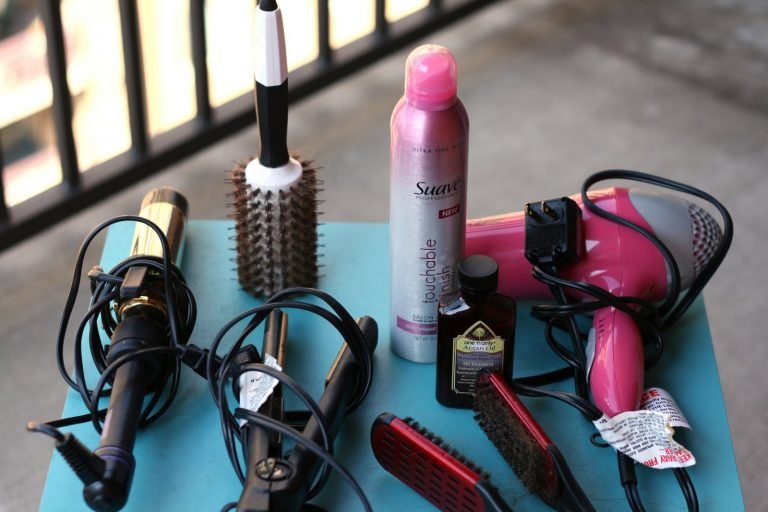 Equipment And Supplies That Must Need In A Salon